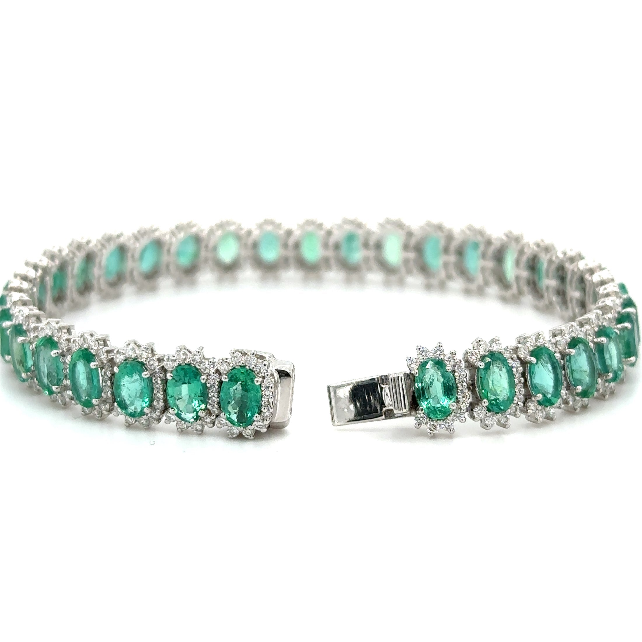18K White Gold Emerald & Diamond Bracelet  17.20 TCW