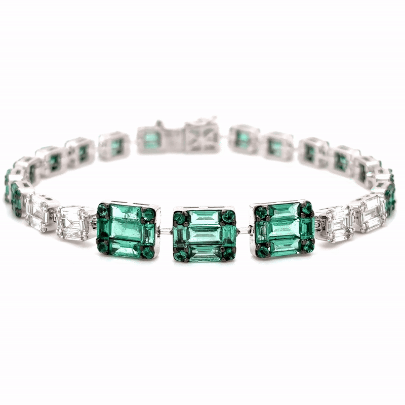 18K White Gold Emerald & Diamonds Tennis Bracelet 6.69 TCW
