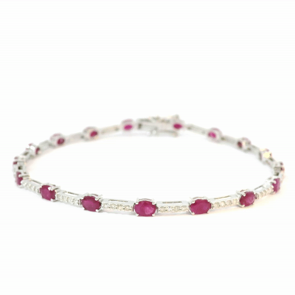 14K Yellow Gold Ruby & Diamonds Bracelet  3.68 TCW