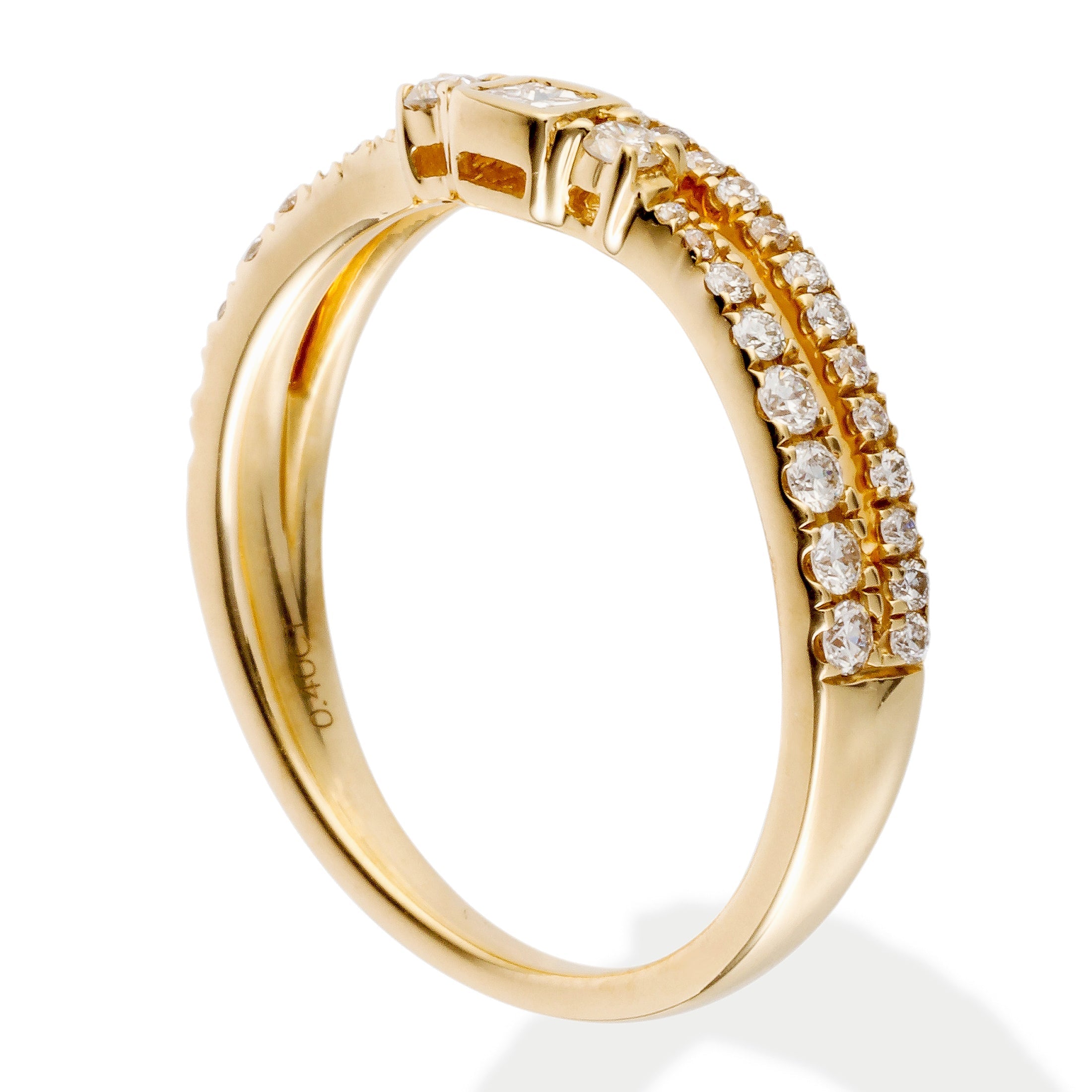 Diamond Round & Baguette Ring 0.40 TCW